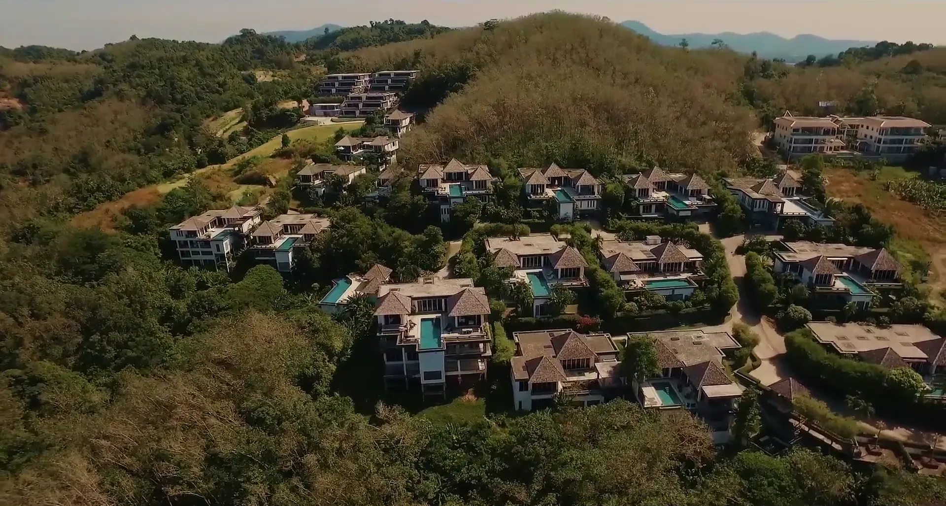 Пхукет, Лаян card