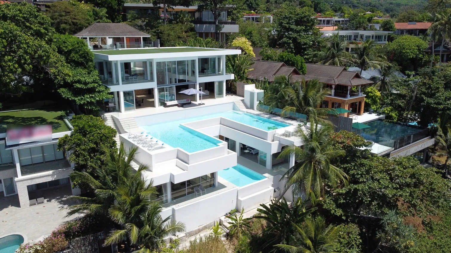 Phuket, Kata card